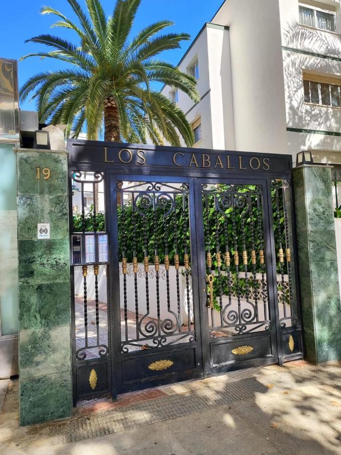 Los Caballos Vip Playa Levante Benidorm Exteriér fotografie